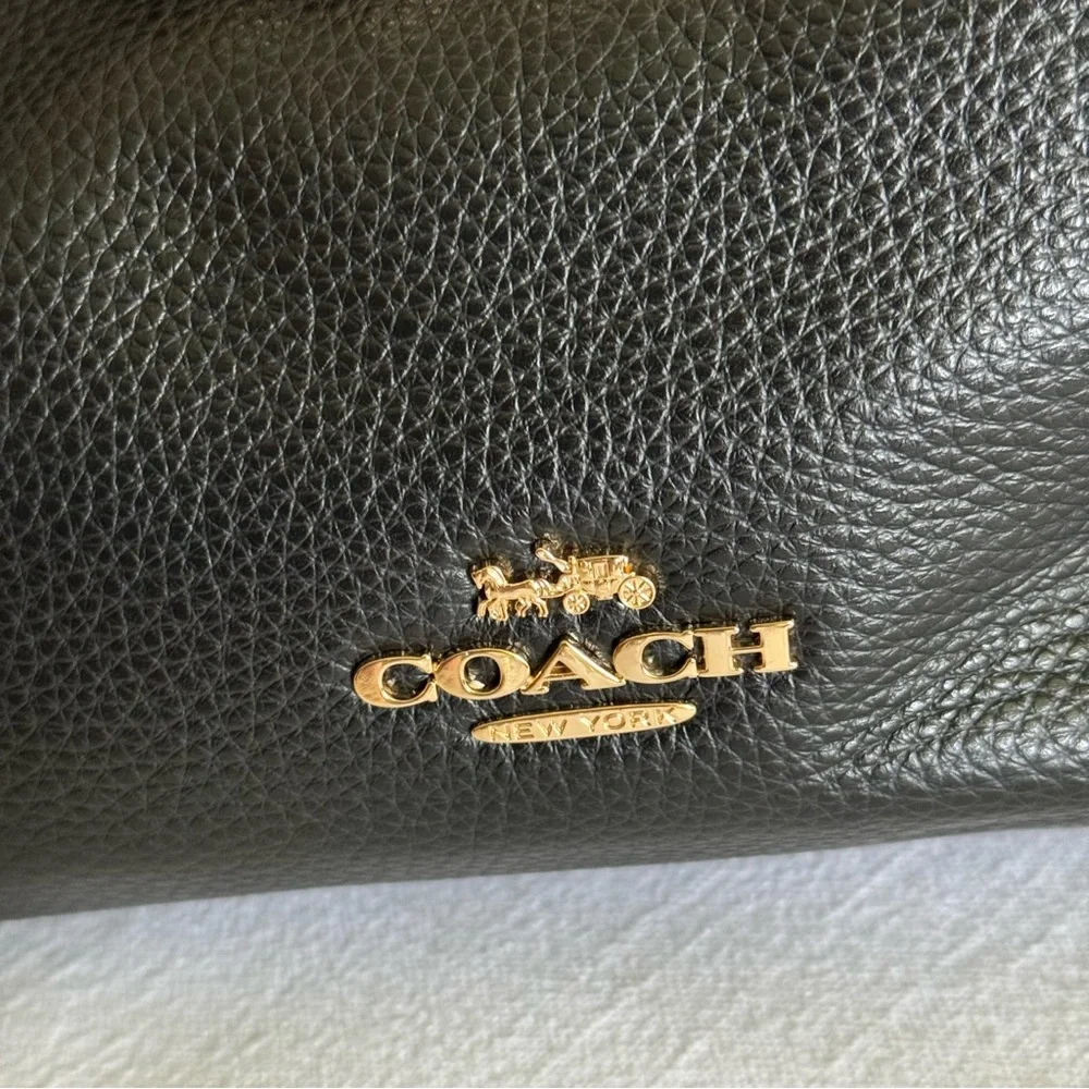🌟NEW🌟 AUTHENTIC COACH Andy Chain Crossbody